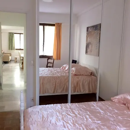 Charmant A 73 M² Avec Balcon *
