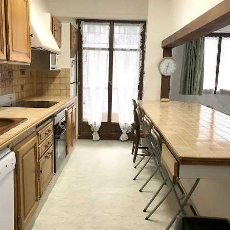 아파트 Charmant A 73 M² Avec Balcon *